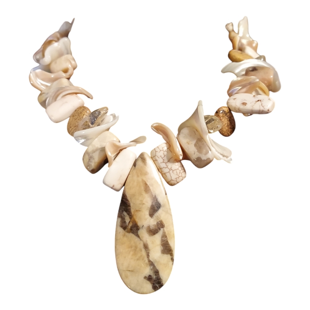 NWOT Coastal Grandma Eclectic Grandpa Boho Neutral Colored Stone Necklace OS - Picture 6 of 9
